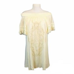 Jolt White Off Shoulder Loose-fitting Beachy Casual Dress Size Medium